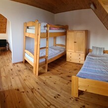 Čtyřlůžkový pokoj s palandou