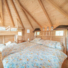 Pohodlné postele v korunách stromů