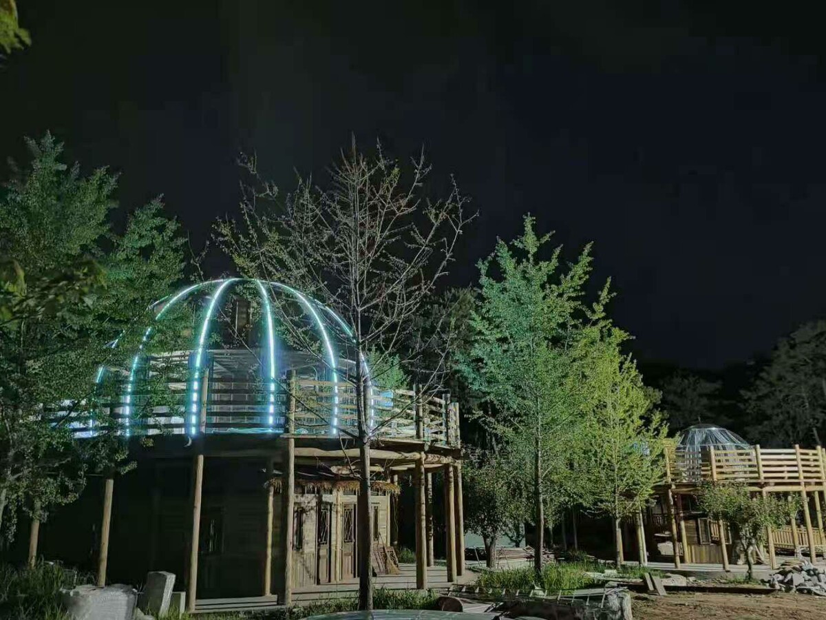 Vlastní průhledný glamping?